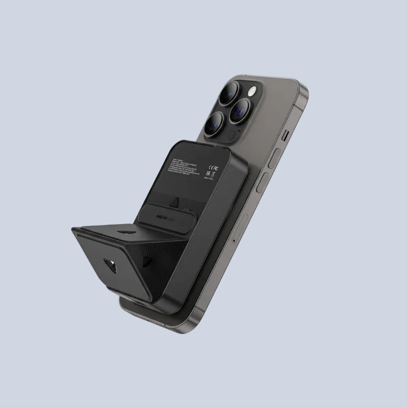 AmazingThing Thunder Pro MAG 10 000mAh Wireless Charging Battery Pack Stand