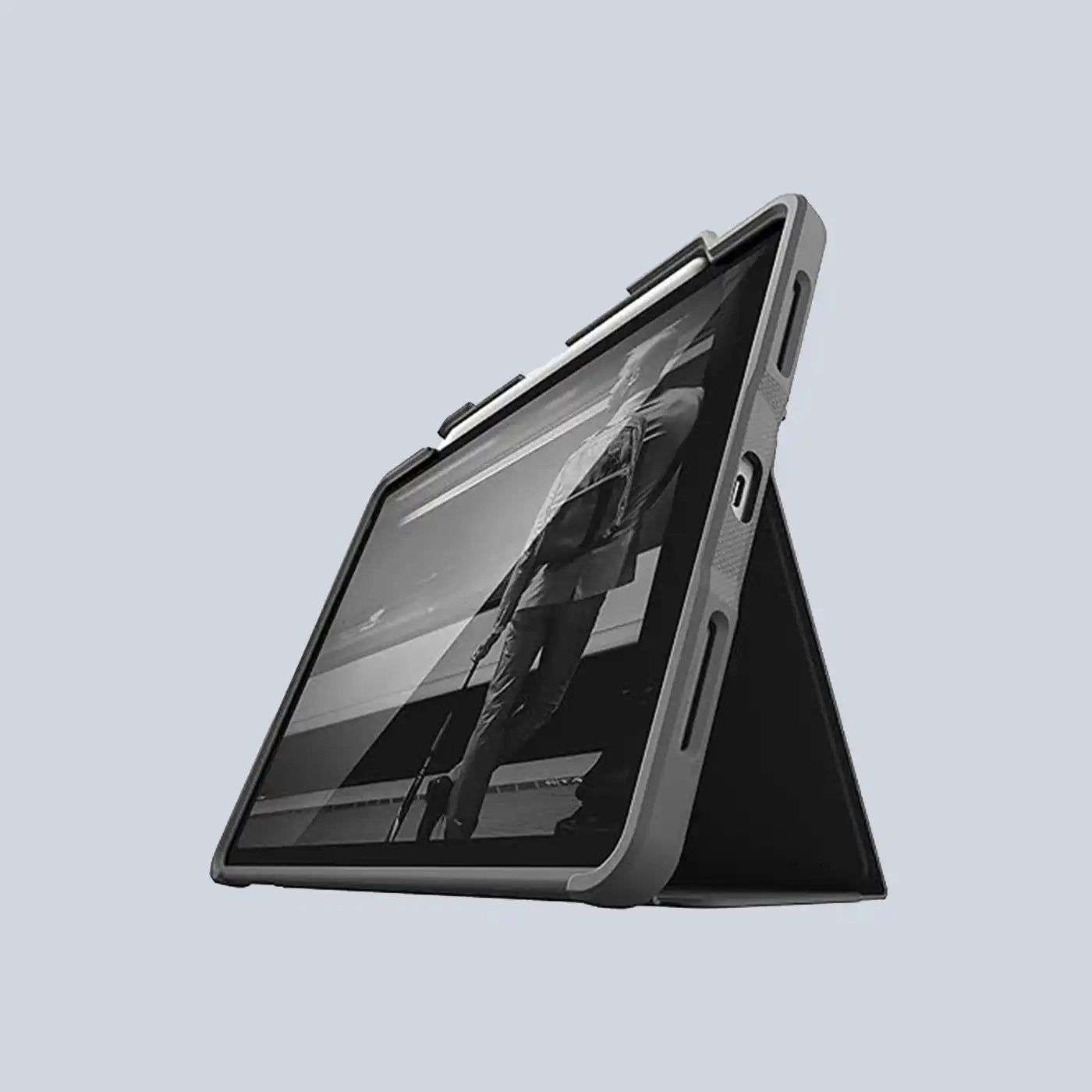 ⁦STM Dux Shell Magic Folio iPad Pro 12.9⁩" - أسود