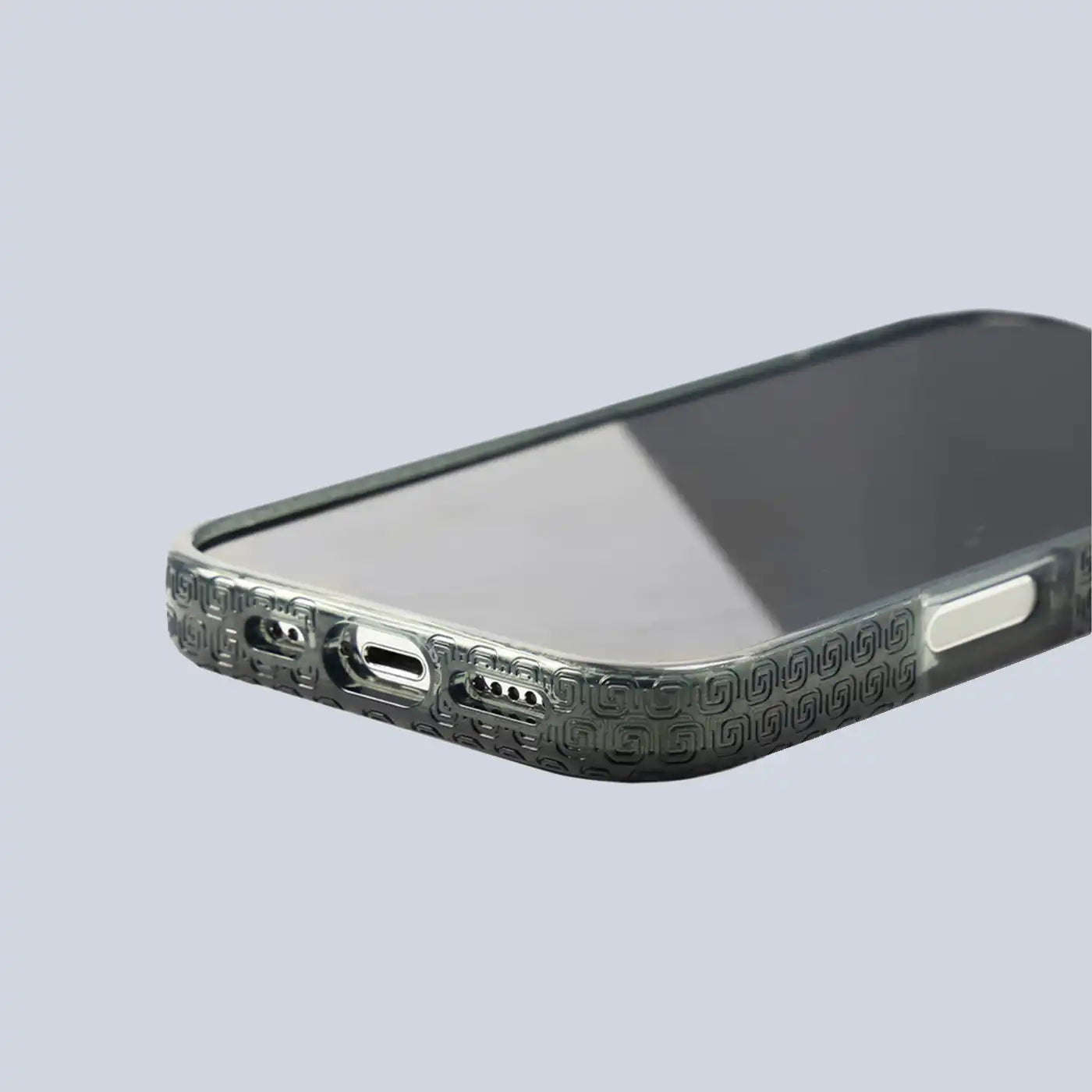 غطاء ⁦Grip2U⁩ لهاتف ⁦iPhone 16 Pro Boost Kickstand Smoky⁩
