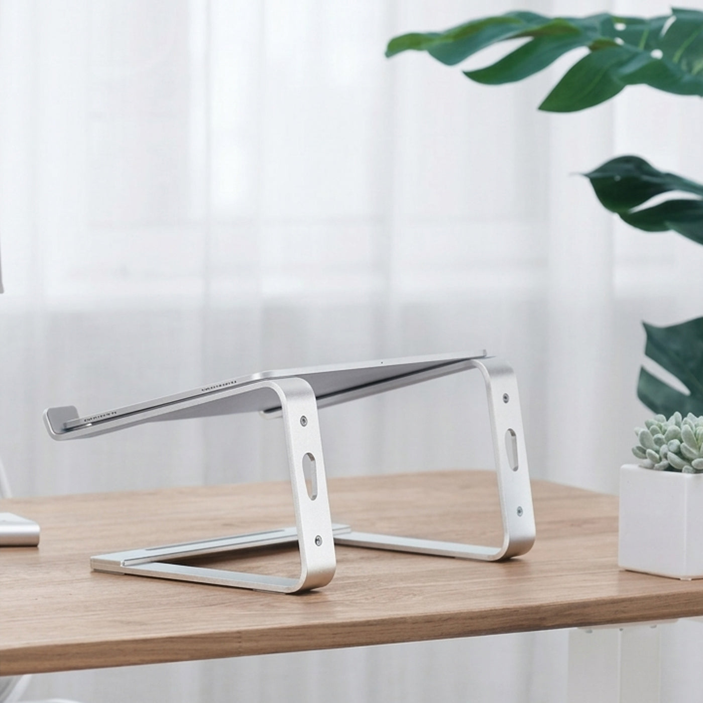 Lumi Ventilated Ultra-Slim Aluminum Laptop Stand LPS03-17 product image