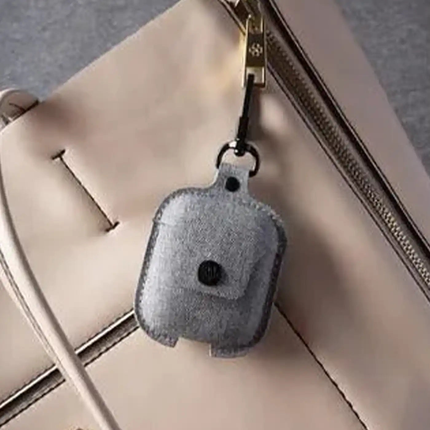 Twelve  South Airpods Airsnap Case- Light Gray Twill