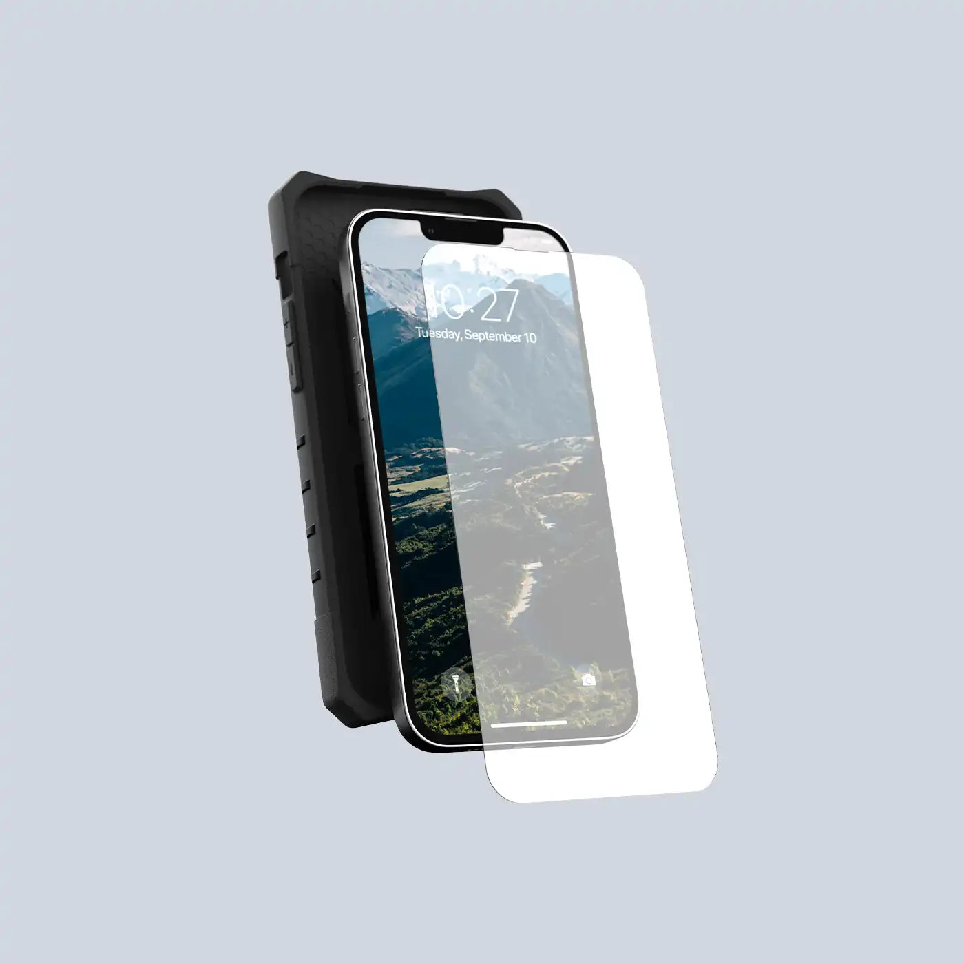 ⁦UAG iPhone 13/13 Pro (6.1) Glass Screen Shield⁩