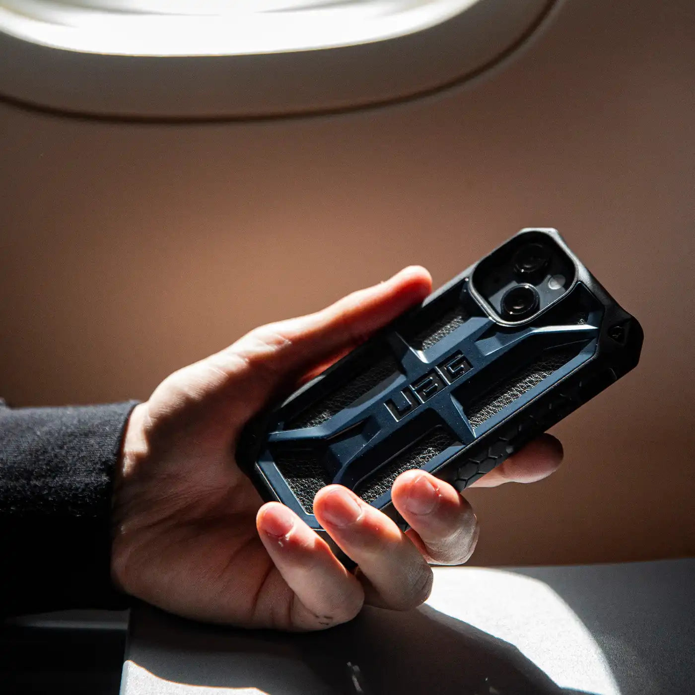 ⁦UAG Apple iPhone 13 (6.1) Monarch Case - MALLARD⁩